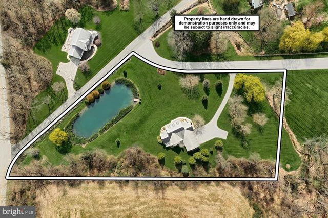 101 FAIRFAX DR., York, PA 17403