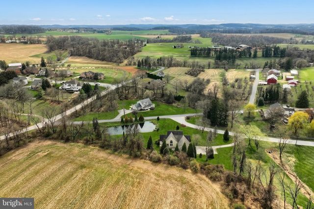 101 FAIRFAX DR., York, PA 17403