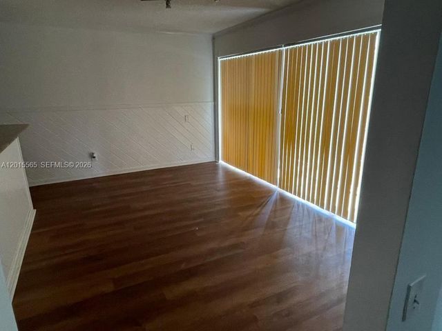 5222 NE 6th Ave F34, Oakland Park, FL 33334