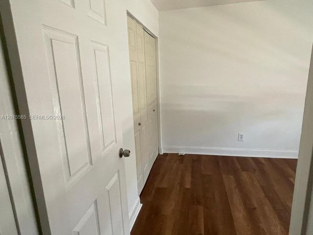 5222 NE 6th Ave F34, Oakland Park, FL 33334