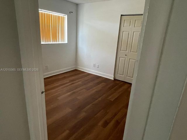 5222 NE 6th Ave F34, Oakland Park, FL 33334