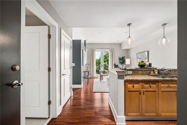 924 Garrett Street SE 208, Atlanta, GA 30316