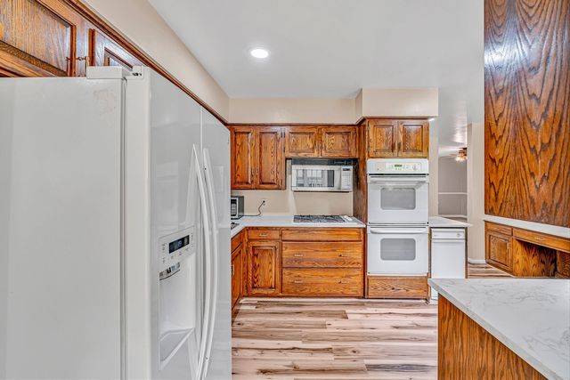 6344 Fairway Forest DR, Roanoke, VA 24018