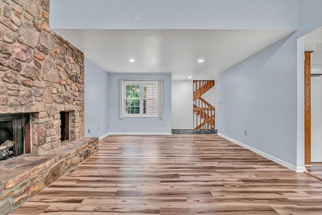 6344 Fairway Forest DR, Roanoke, VA 24018