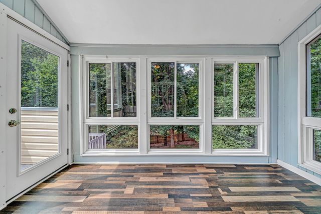 6344 Fairway Forest DR, Roanoke, VA 24018