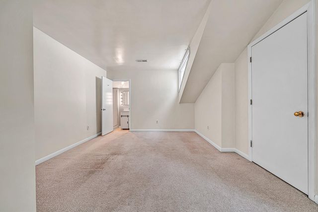 6344 Fairway Forest DR, Roanoke, VA 24018