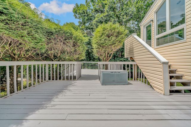 6344 Fairway Forest DR, Roanoke, VA 24018