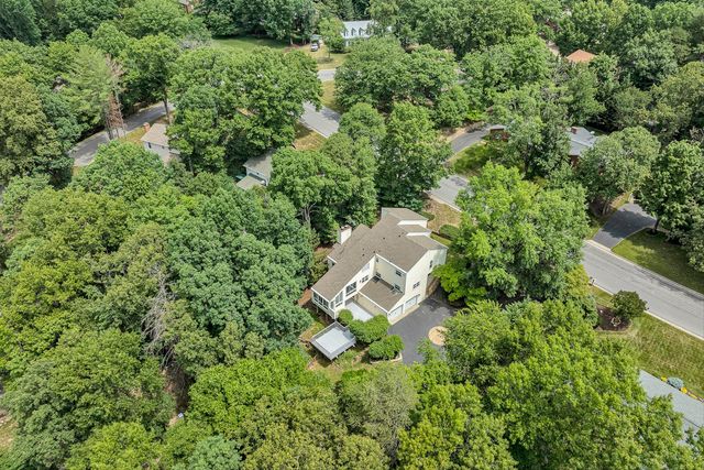 6344 Fairway Forest DR, Roanoke, VA 24018