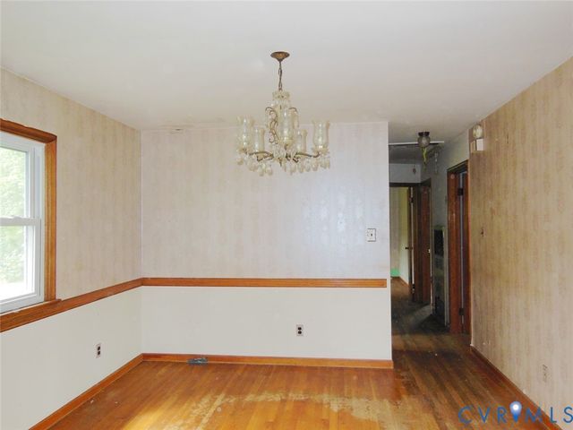 2161 Meadow Rd, Sandston, VA 23150