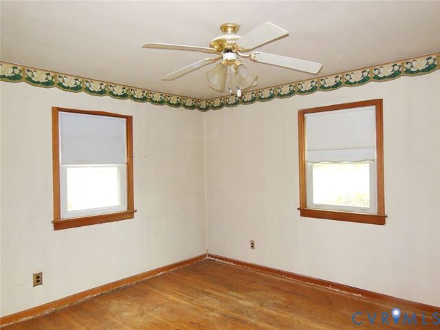 2161 Meadow Rd, Sandston, VA 23150