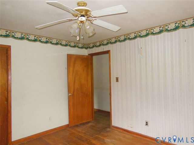 2161 Meadow Rd, Sandston, VA 23150