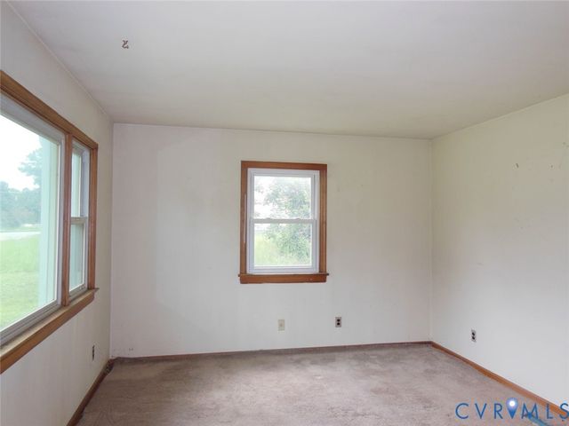 2161 Meadow Rd, Sandston, VA 23150