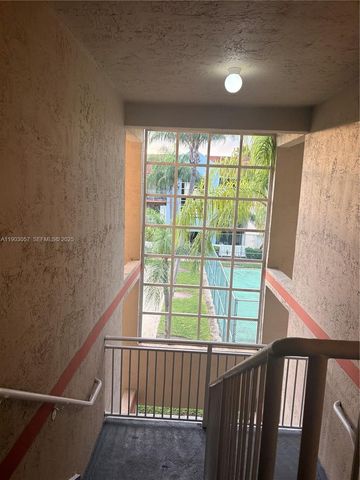 18850 NW 57th Avenue 306, Hialeah, FL 33015