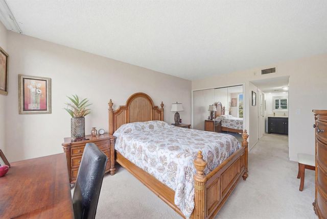 3800 Oaks Clubhouse Drive 410, Pompano Beach, FL 33069