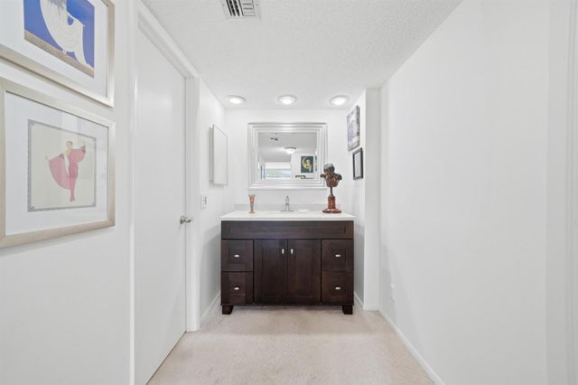 3800 Oaks Clubhouse Drive 410, Pompano Beach, FL 33069