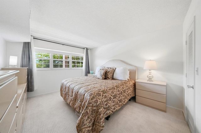 3800 Oaks Clubhouse Drive 410, Pompano Beach, FL 33069
