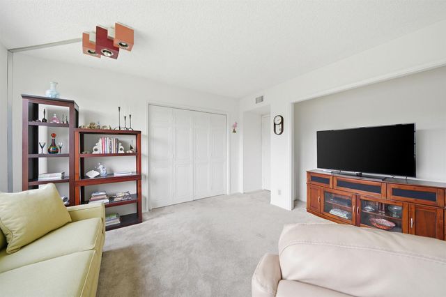3800 Oaks Clubhouse Drive 410, Pompano Beach, FL 33069