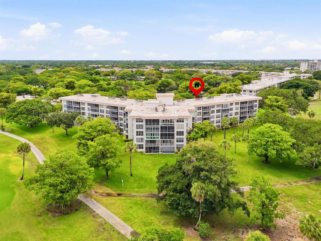 3800 Oaks Clubhouse Drive 410, Pompano Beach, FL 33069