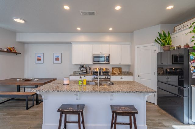 481 N 530 66, Hurricane, UT 84737