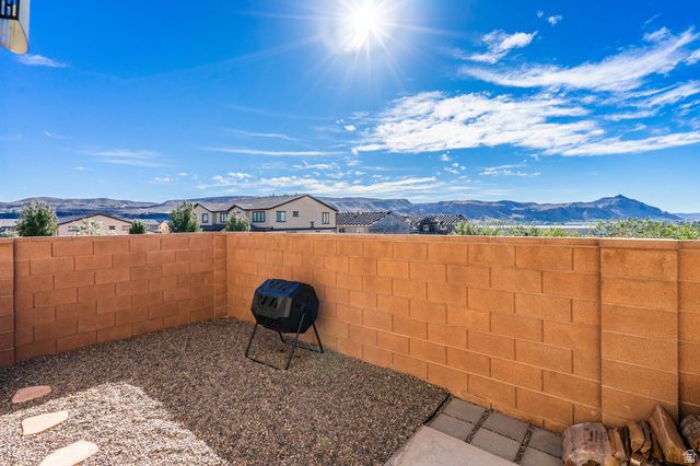 481 N 530 66, Hurricane, UT 84737