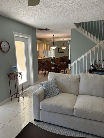 3017 30th Court, Jupiter, FL 33477