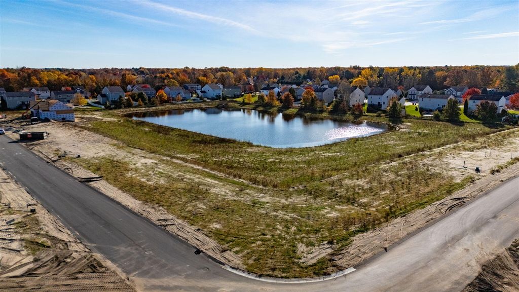 1618 Blue Haven Drive, Holland, MI 49424