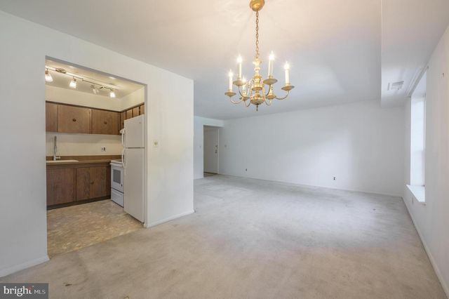 4000 GYPSY LN #229, Philadelphia, PA 19144