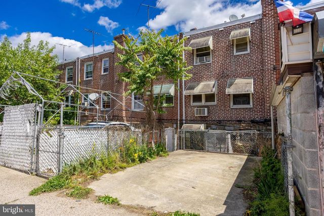 3906 L ST, Philadelphia, PA 19124