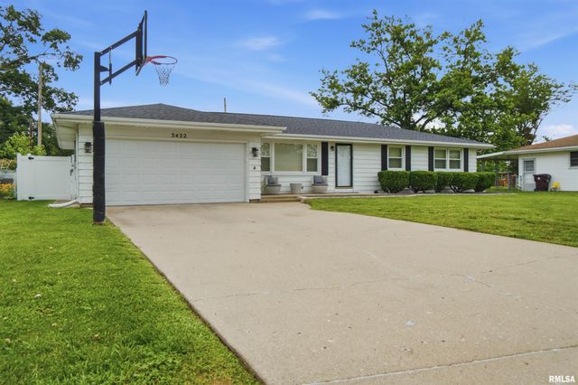 3422 N ROCKWOOD Road, Peoria, IL 61604