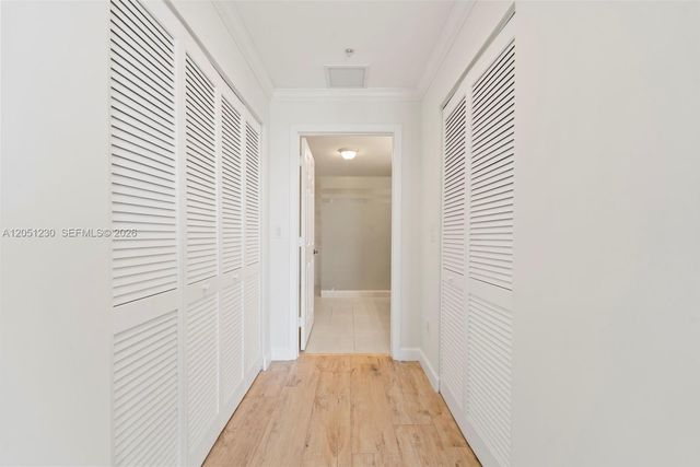 8390 SW 72nd Avenue 702, Miami, FL 33143