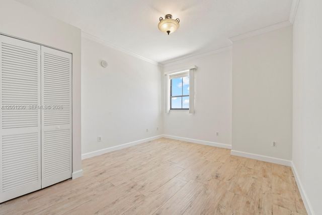 8390 SW 72nd Avenue 702, Miami, FL 33143