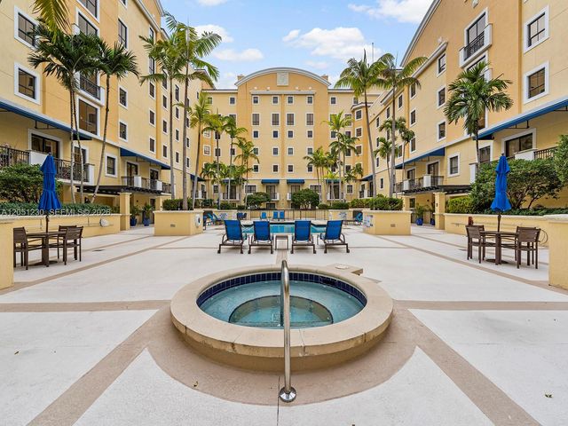 8390 SW 72nd Avenue 702, Miami, FL 33143