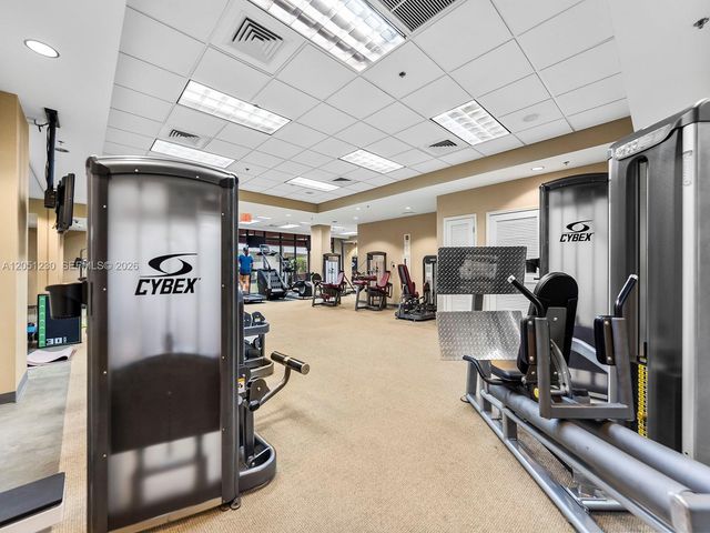 8390 SW 72nd Avenue 702, Miami, FL 33143