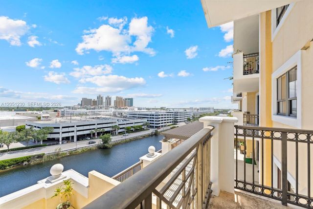 8390 SW 72nd Avenue 702, Miami, FL 33143