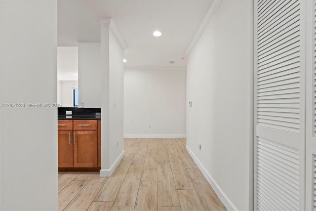 8390 SW 72nd Avenue 702, Miami, FL 33143