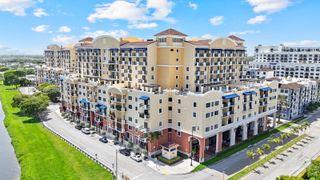 8390 SW 72nd Avenue 702, Miami, FL 33143