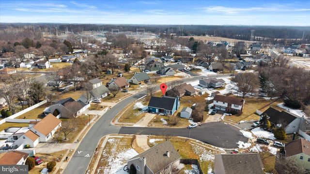 1 PEBBLE PL, Newark, DE 19702