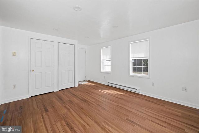 1 PEBBLE PL, Newark, DE 19702