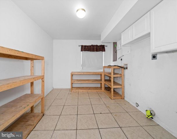 1 PEBBLE PL, Newark, DE 19702