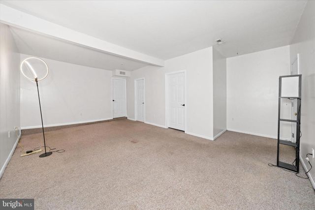 1 PEBBLE PL, Newark, DE 19702