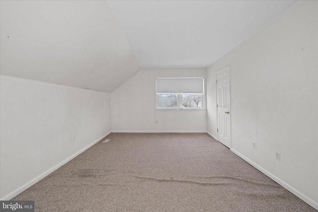 1 PEBBLE PL, Newark, DE 19702