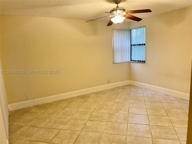10101 W Sunrise Blvd 106, Plantation, FL 33322