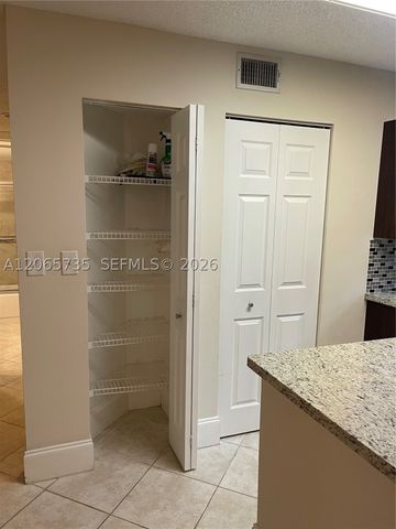 10101 W Sunrise Blvd 106, Plantation, FL 33322