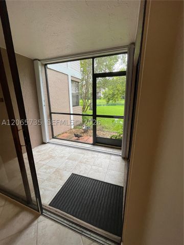 10101 W Sunrise Blvd 106, Plantation, FL 33322