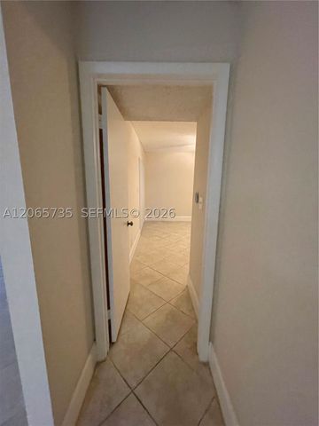 10101 W Sunrise Blvd 106, Plantation, FL 33322