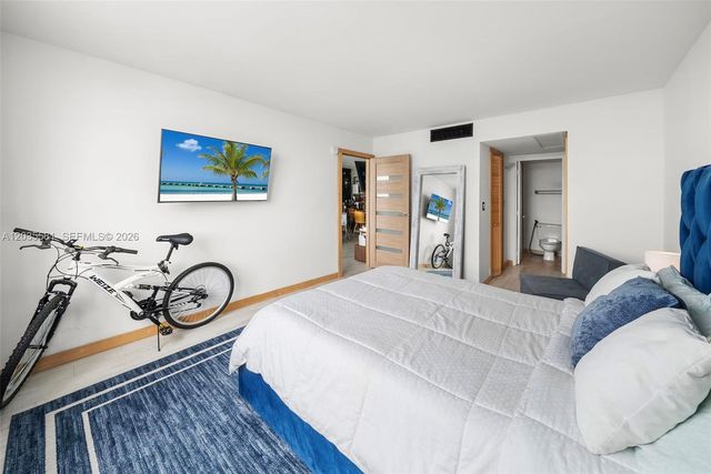 6770 Indian Creek Dr PH-B, Miami Beach, FL 33141