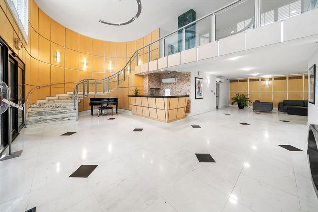 6770 Indian Creek Dr PH-B, Miami Beach, FL 33141