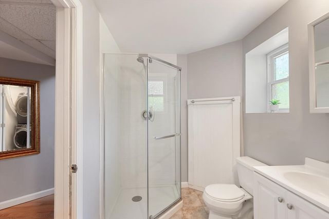 33 Marion St, Wilmington, MA 01887