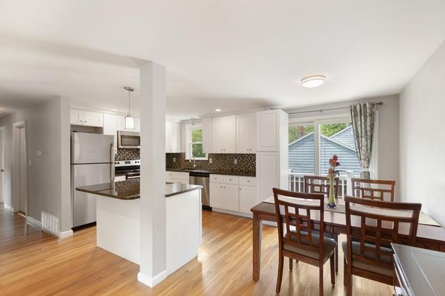 33 Marion St, Wilmington, MA 01887