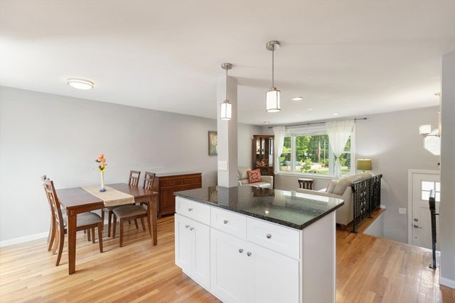 33 Marion St, Wilmington, MA 01887